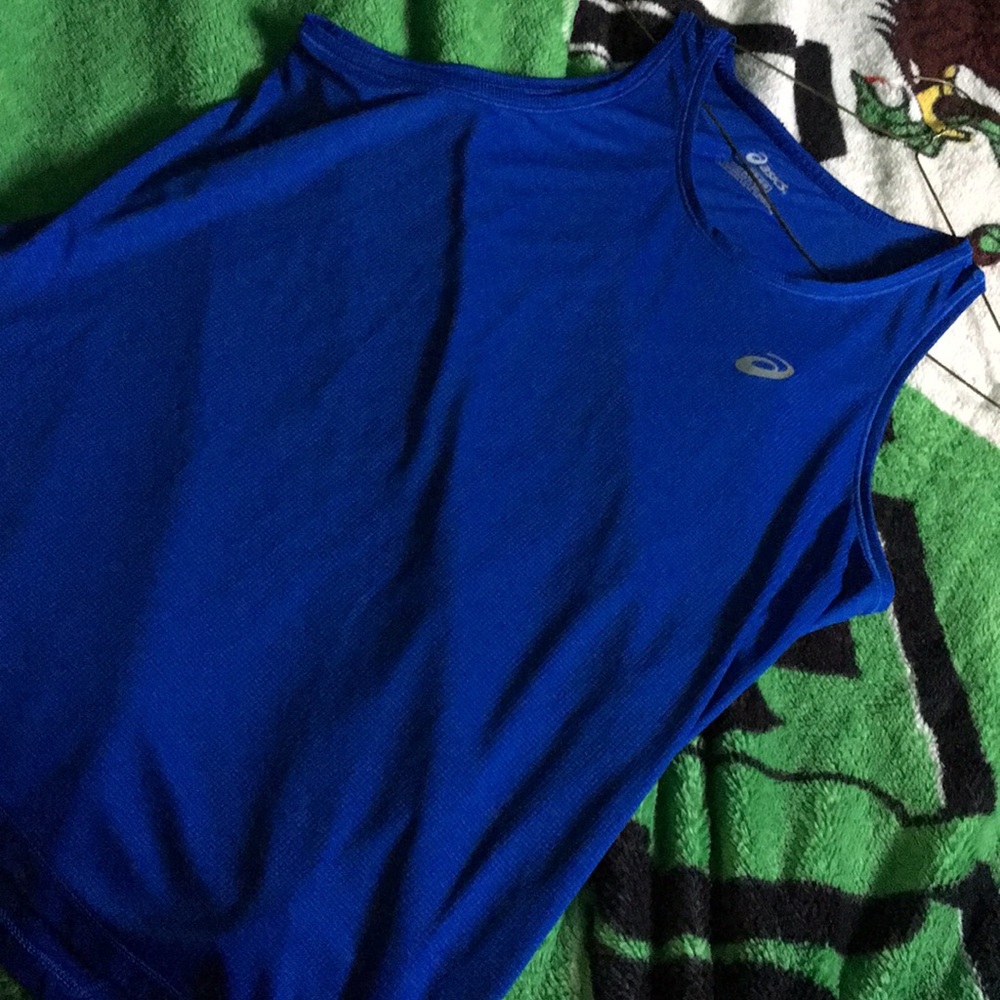Men's Asics running singlet, size medium